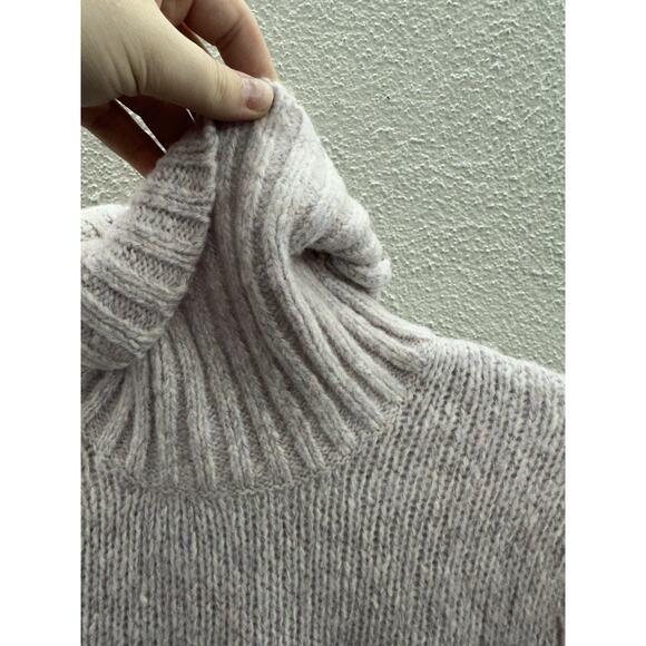 L.L. Bean Womens Sweater Size Medium Purple Knit Turtleneck Wool Blend - Picture 3 of 10